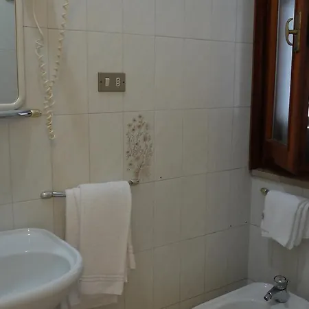Abas Szálloda