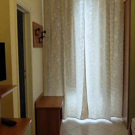 Abas Szálloda 2*
